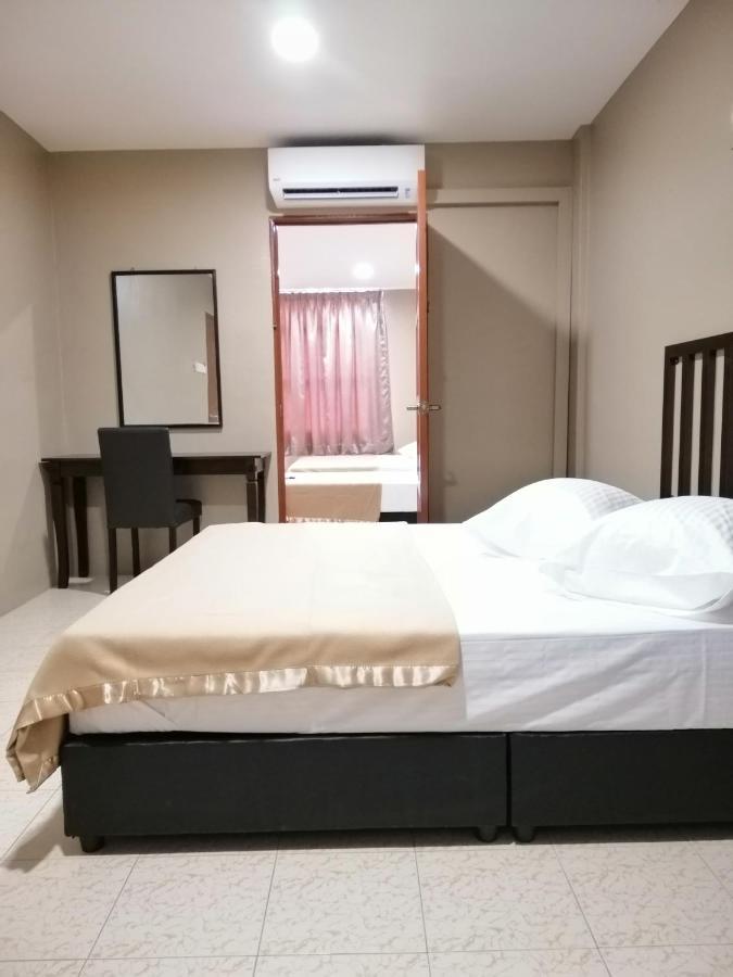 Hotel Nawar Pasir Mas Exterior photo